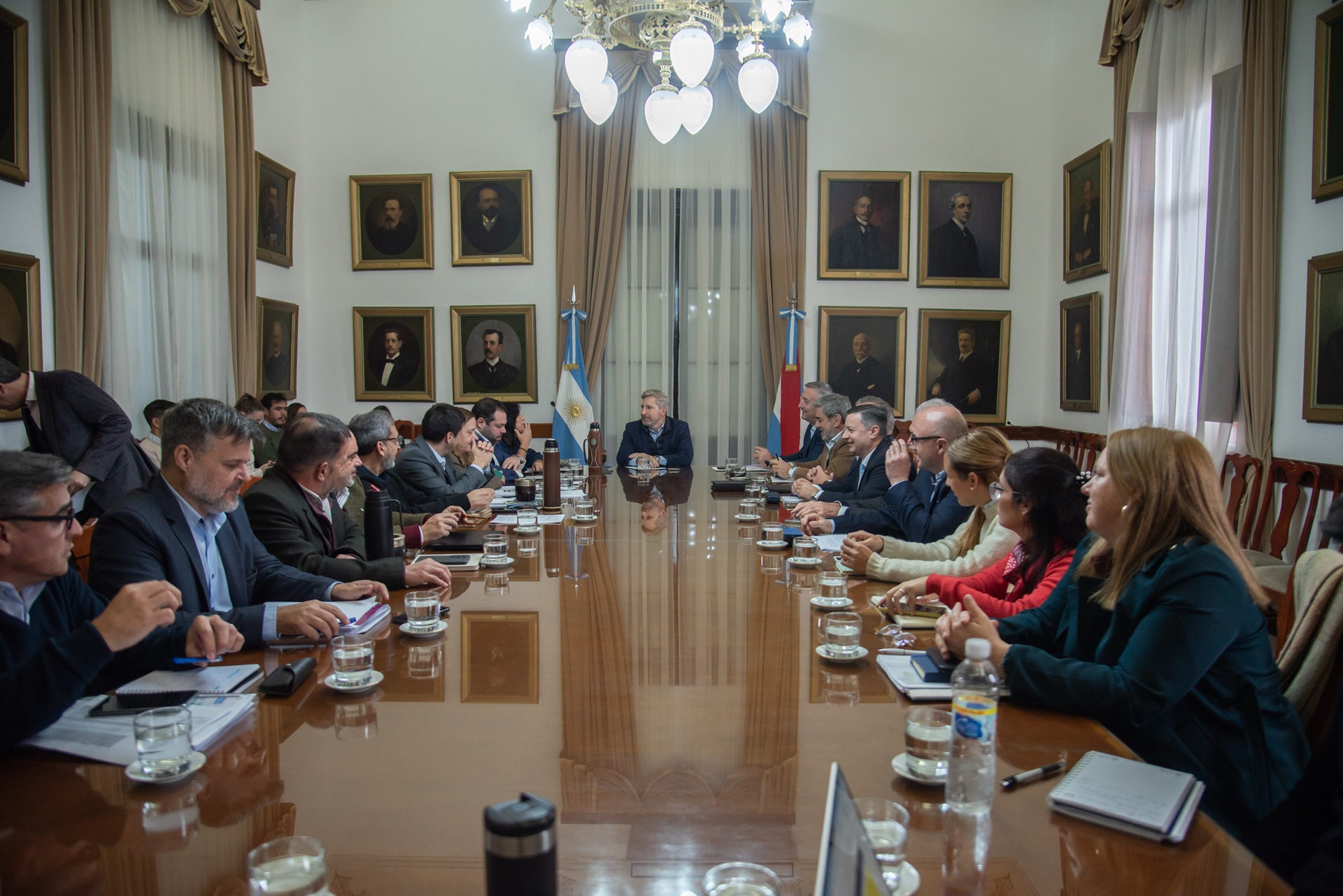 Tres Arroyos en crisis: el gobierno admite un caso puntual y acelera asistencia para evitar un colapso laboral